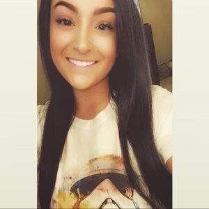 Meet your Posher, Brooke